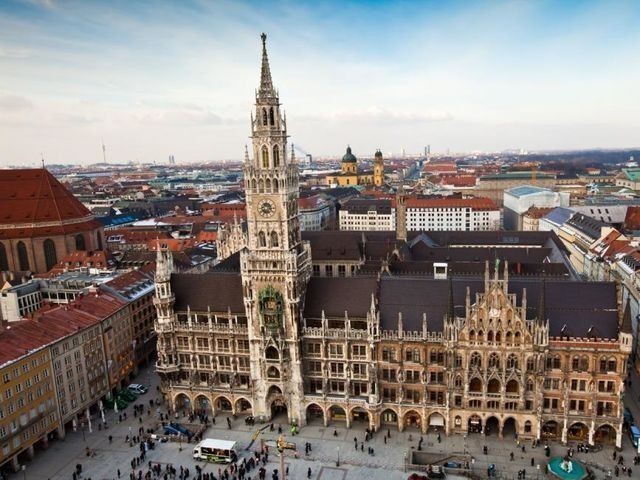 Which two Munich based companies merged to form BFW, which would later be known as BMW?
