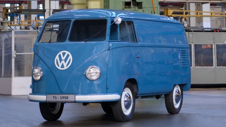 Sofie: The Oldest Registered VW Bus Still Roaming the Roads - A Captivating Icon at the VW Bus Festival 2023