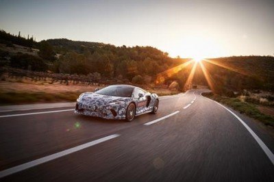 McLAREN READIES RULE-BREAKING ‘GRAND TOURER’
