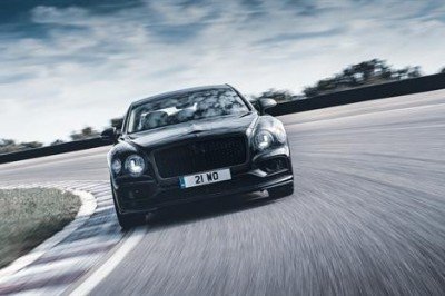 THE ALL-NEW FLYING SPUR: THE DYNAMIC GRAND TOURING SEDAN