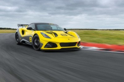Lotus Emira GT4: Enhanced Performance Model Now Available for Customers