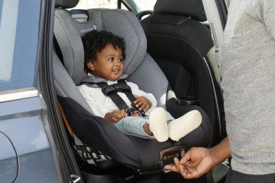 Exploring the Convenience of Rotating Car Seats for Easy Baby Handling