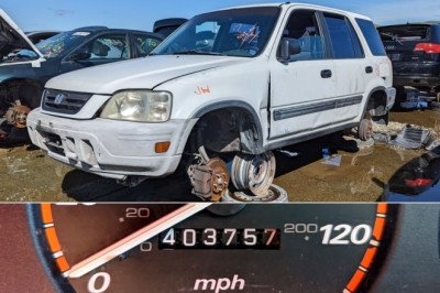 Junkyard Gem: 2001 Honda CR-V with 403,757 miles