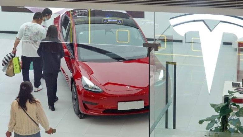 Tesla stock hits 7-month high as all Model 3s qualify for full tax credit