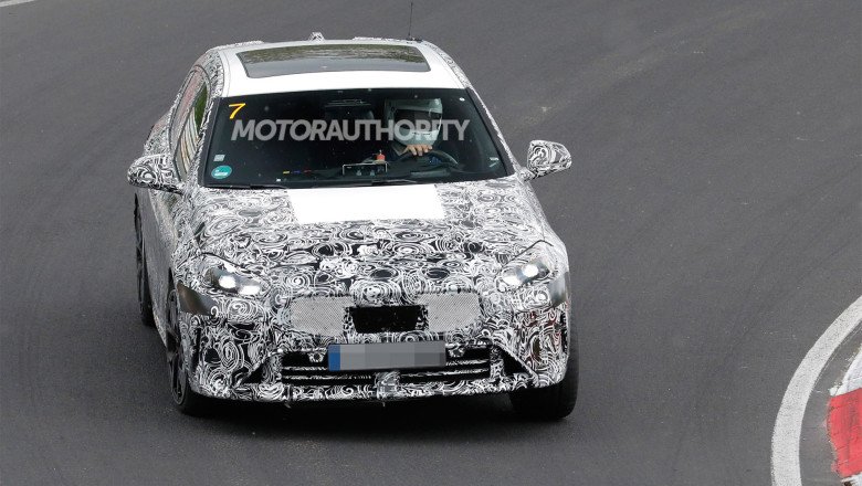 2024 BMW 1-Series Hatchback spy shots and video