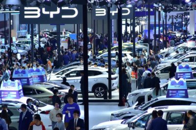Chinese automaker BYD to make EVs in Vietnam