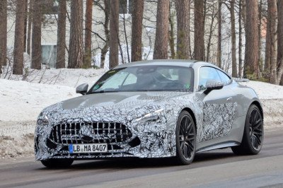Mercedes-AMG GT sports car – this year's hotshot coupe revealed