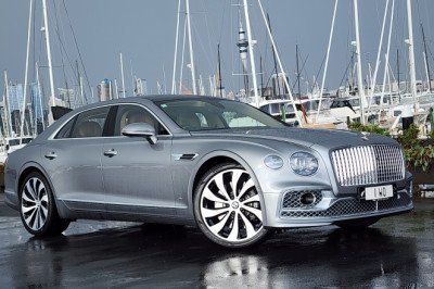 Elevating Luxury and Eco-Responsibility: The Bentley Flying Spur Hybrid