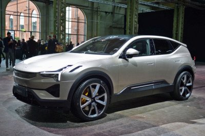 Polestar 3 adding a rear-wheel-drive trim later this year