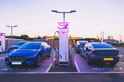 UK study: Hybrids and EVs are much more likely to hit a pedestrian
