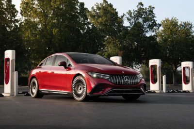 As Tesla Supercharger plans stall, Ionna is going big on EV charging