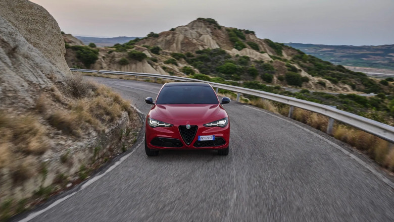 2025 Alfa Romeo Stelvio lineup shrinks