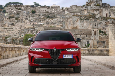 2025 Alfa Romeo Tonale lineup condenses