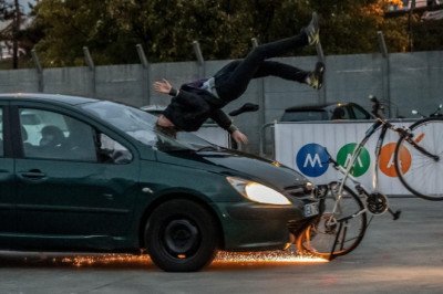 Don't Want To Die When You Get Hit By A Car? Tell The Government Now