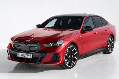 BMW i7 and i5 recalled for steering issue