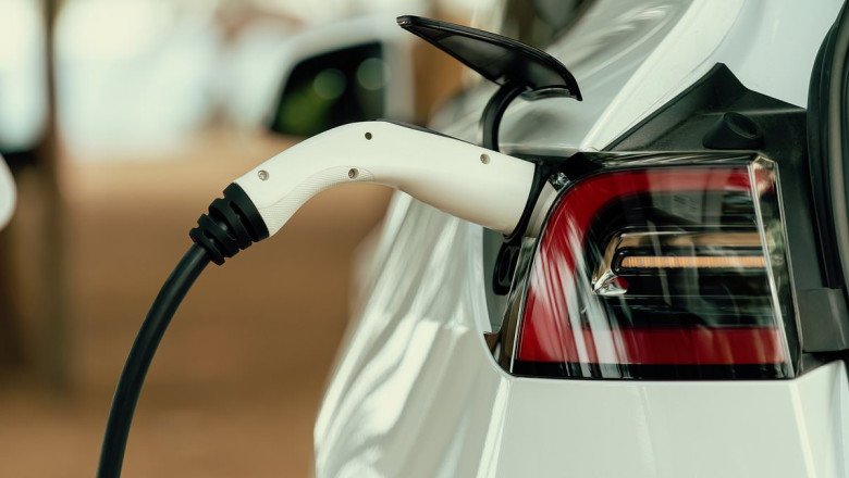EV buyers falling into negative equity in latest sign switch to greener cars is stalling