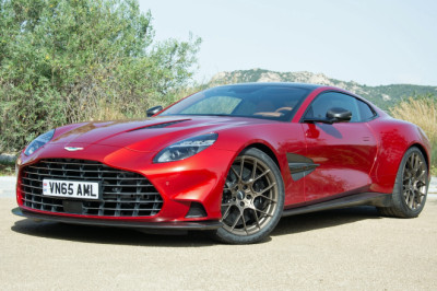 Review: 2025 Aston Martin Vanquish packs power and purity