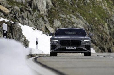 Bentley Boss: Second EV phase begins around 2027, third around 2035