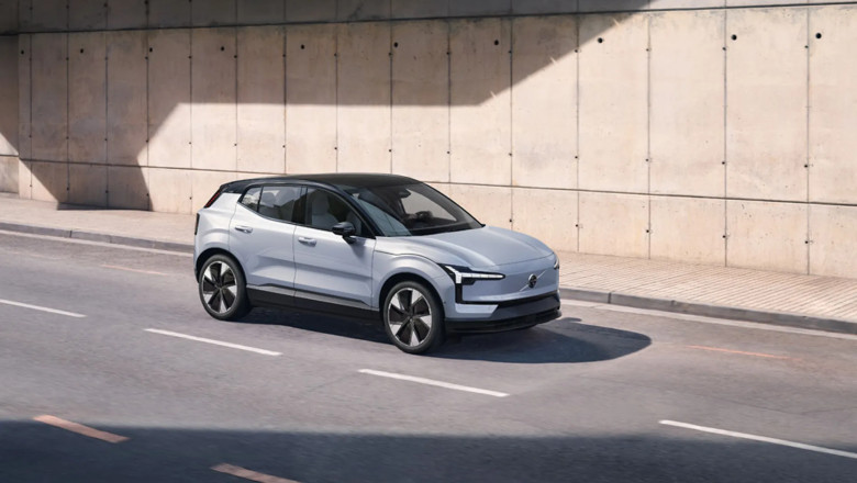 Volvo to start EX30 US deliveries in 2024, despite tariffs