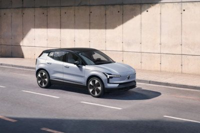 Volvo to start EX30 US deliveries in 2024, despite tariffs
