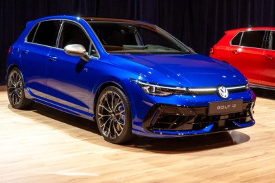 2025 Volkswagen Golf R debuts new look and more power for more money