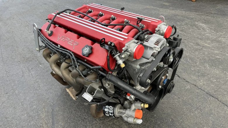 This Brand New Viper Crate Engine Promises To Fulfill Every Bad Idea You've Ever Had
