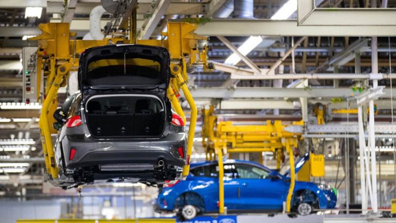 Ford plans to cut about 800 roles across the UK over the next three years as part of a wider European jobs cull