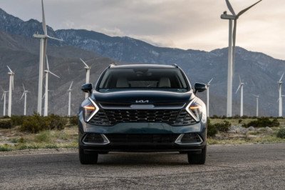 More Kia PHEVs coming, 60 miles on electric in “a couple years