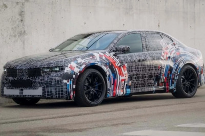 Electric BMW M3 teased, likely has 4-motor powertrain