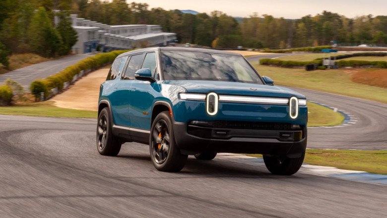 Rivian R1S: Green Car Reports Best Car To Buy 2025 finalist