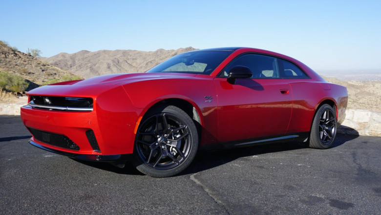 If The Hemi V8 Comes Back, It Won’t Be In The New Dodge Charger [Update]