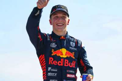 Liam Lawson replaces Sergio Perez at Red Bull F1 team