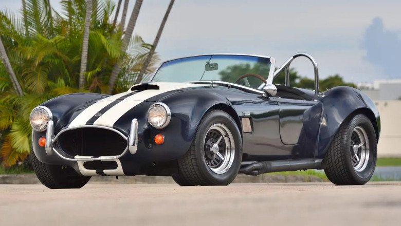 Shelby Cobra replica from “Bad Boys” heads to auction