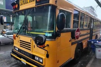 NYC Pizza Shop's Clever School Bus Has Caught The Attention Of Officials Who Want To Ban Outdoor Dining Areas