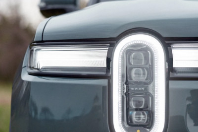 Rivian patents heated headlight lenses