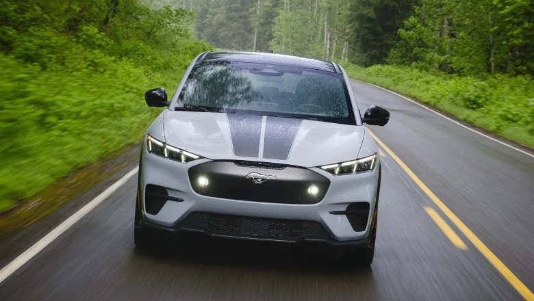 Ford sold more electric Mustangs in 2024 than gas-powered ones
