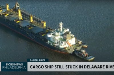 623-Foot Cargo Ship Stuck In The Middle Of The Delaware River