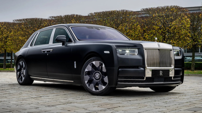Rolls-Royce marks year of the dragon with bespoke Phantoms