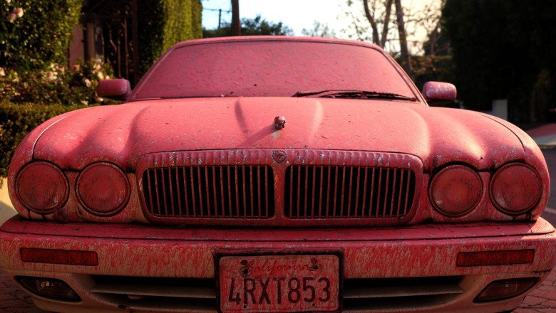 That Pink Fire Retardant Being Used On The LA Fires Won't Really Hurt Your Car's Paint