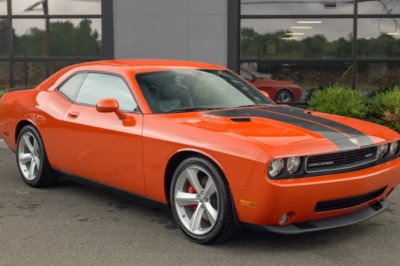 You Could Buy This One-Mile Dodge Challenger If You Have Trouble Counting That High