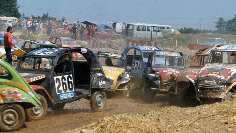 Meet 2CV Cross, Your New Favorite Motorsport