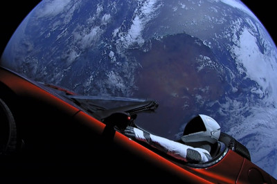 For 24 Glorious Hours, Elon Musk's Tesla Roadster Was More Than Just A Stupid Gimmick