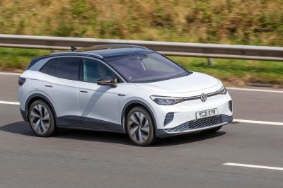 Electric cars too heavy for Britain's motorways could smash through outdated barriers, government warned