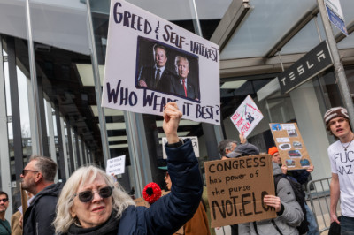 Florida Man Attempts To Ram Tesla Protesters With Car