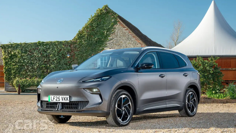 New MGS5 EV OFFICIALLY launches to challenge cars like the Kia EV3 and Skoda Elroq