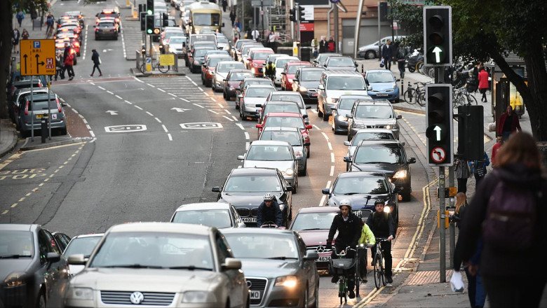 Two in five Britons still reliant on their cars to get to work