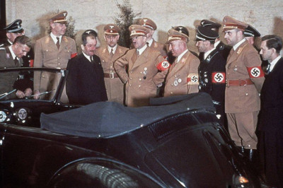 Cars and Nazis