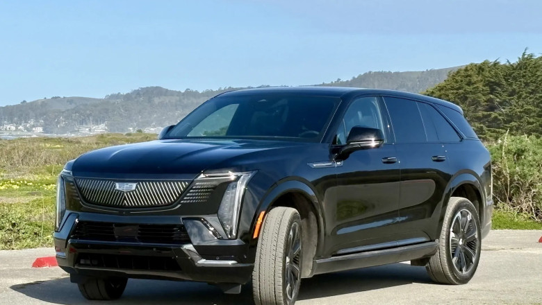 Review: 2025 Cadillac Escalade IQ gets smart, with batteries