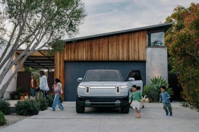 Rivian spinoff focuses on small EVs, “ways to move beyond cars”