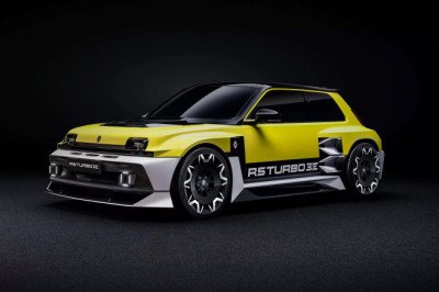 Renault 5 Turbo 2 vs. Renault 5 Turbo 3: A Tale of Classic Legacy and Modern Restomod Brilliance
